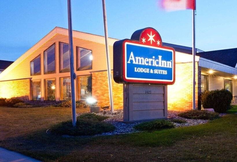 בית מלון כפרי Americinn By Wyndham Fargo West Acres