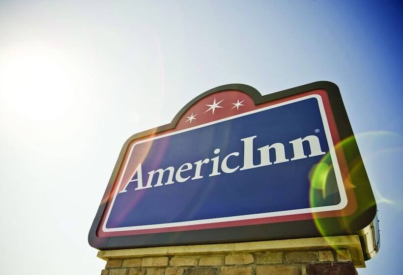 בית מלון כפרי Americinn By Wyndham Fargo West Acres