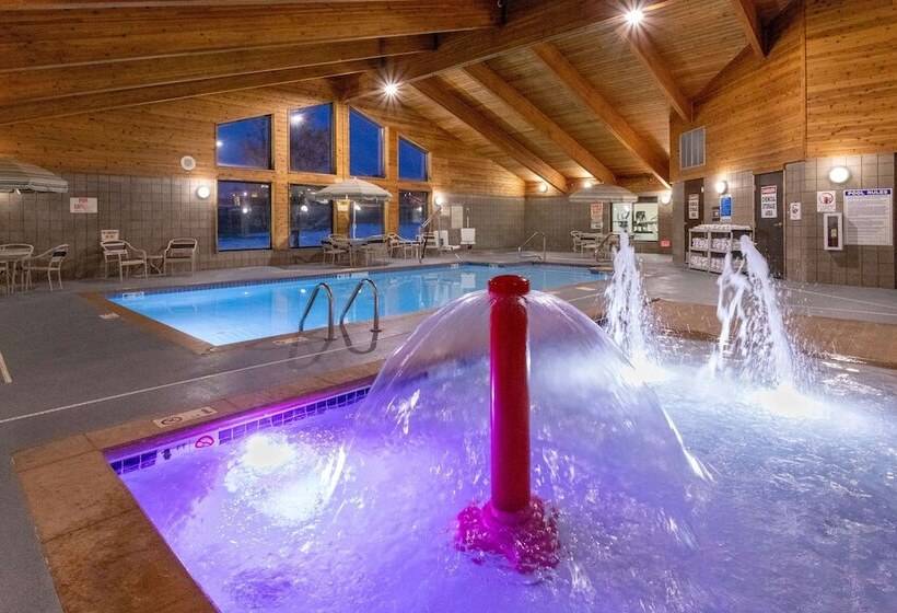 فندق Americinn By Wyndham Fergus Falls  Conference Center