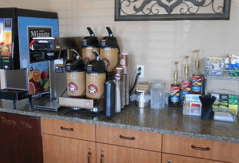 فندق Americinn By Wyndham Forest Lake