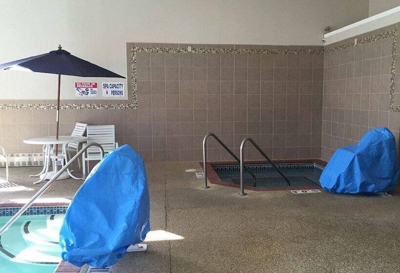 فندق Americinn By Wyndham Forest Lake