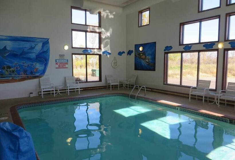 فندق Americinn By Wyndham Forest Lake