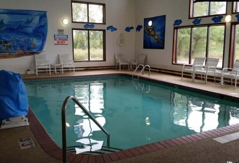 فندق Americinn By Wyndham Forest Lake