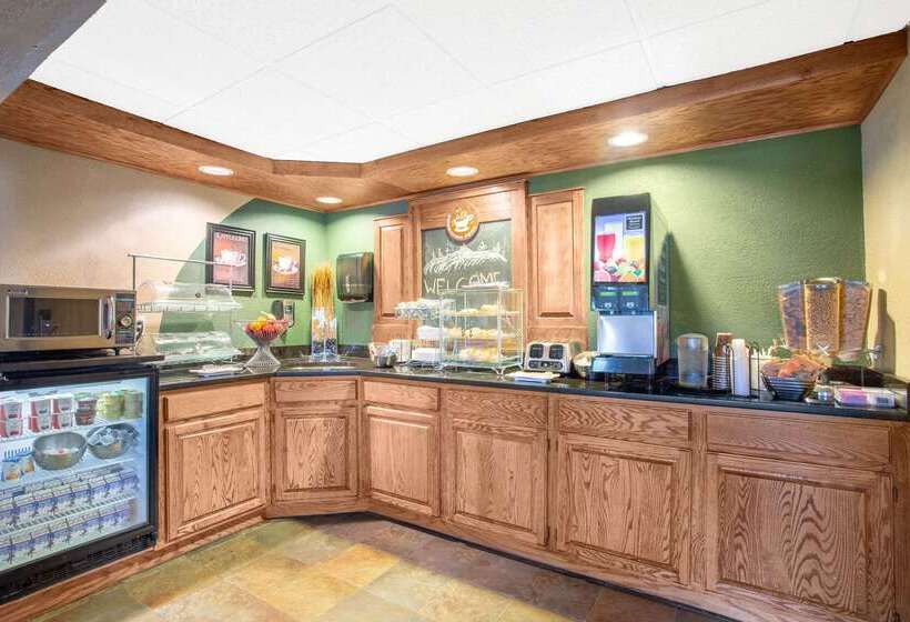 فندق Americinn By Wyndham Hayward