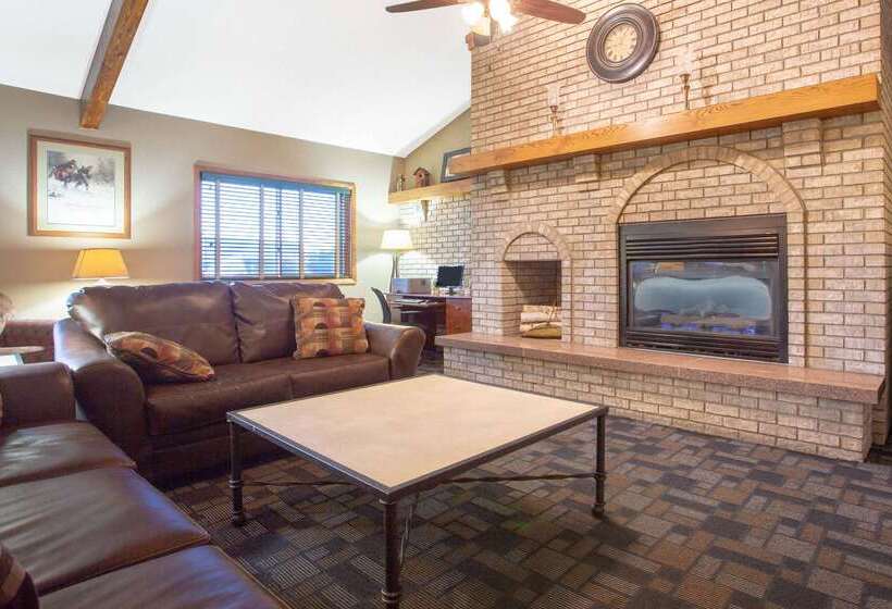 فندق Americinn By Wyndham Hayward