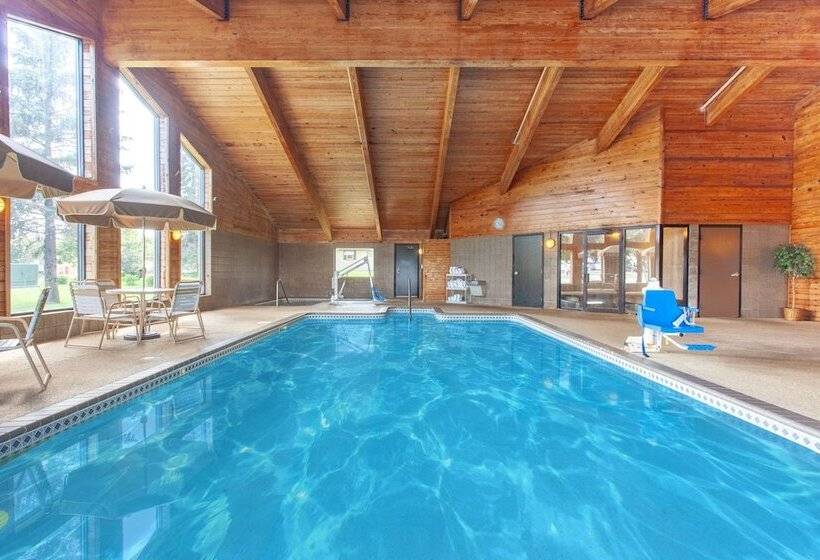 فندق Americinn By Wyndham Hutchinson