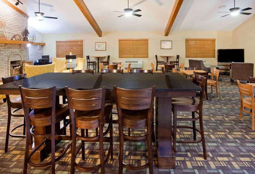 فندق Americinn By Wyndham Ironwood