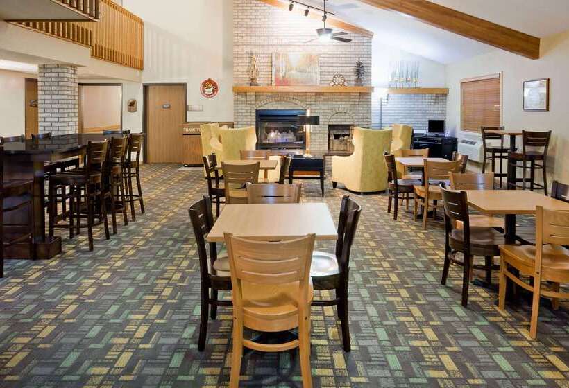 فندق Americinn By Wyndham Ironwood