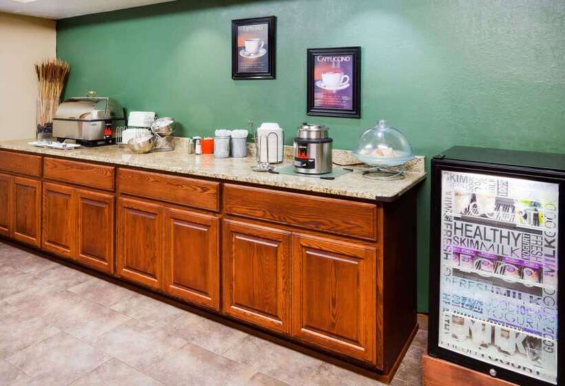 فندق Americinn By Wyndham Ironwood