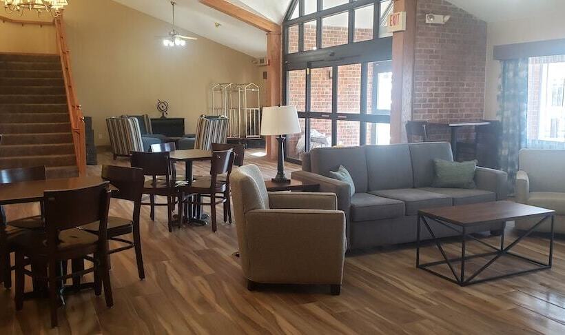 ホテル Americinn By Wyndham Kearney