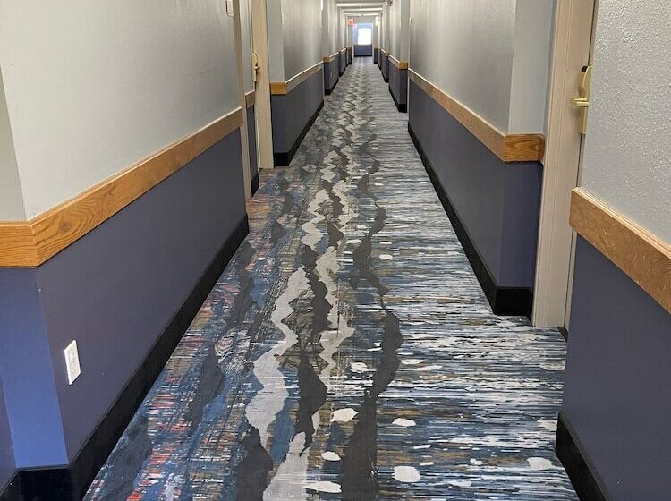 فندق Americinn By Wyndham Ladysmith