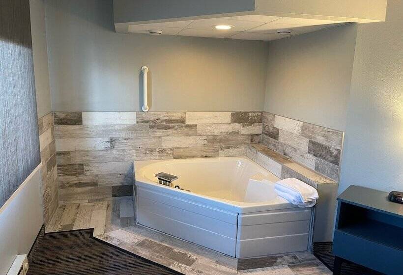 فندق Americinn By Wyndham Ladysmith