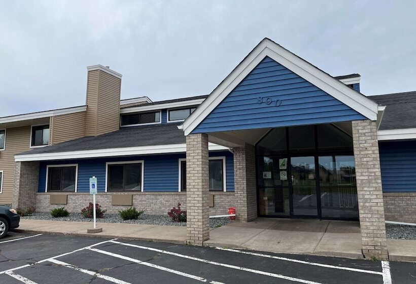 فندق Americinn By Wyndham Ladysmith