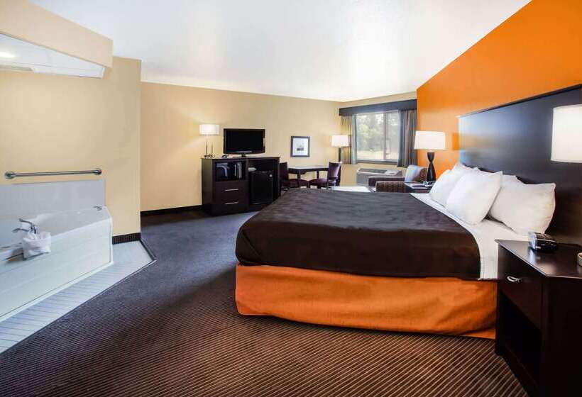 فندق Americinn By Wyndham Menomonie