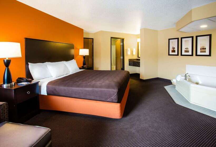 فندق Americinn By Wyndham Menomonie