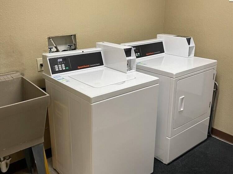 فندق Americinn By Wyndham Minocqua