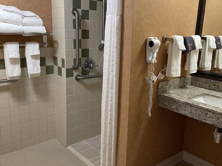 فندق Americinn By Wyndham Minocqua