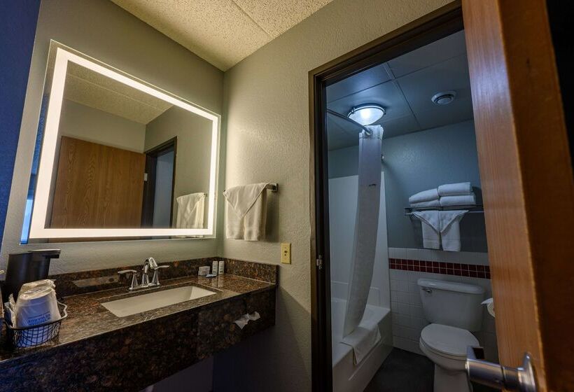 فندق Americinn By Wyndham Monroe