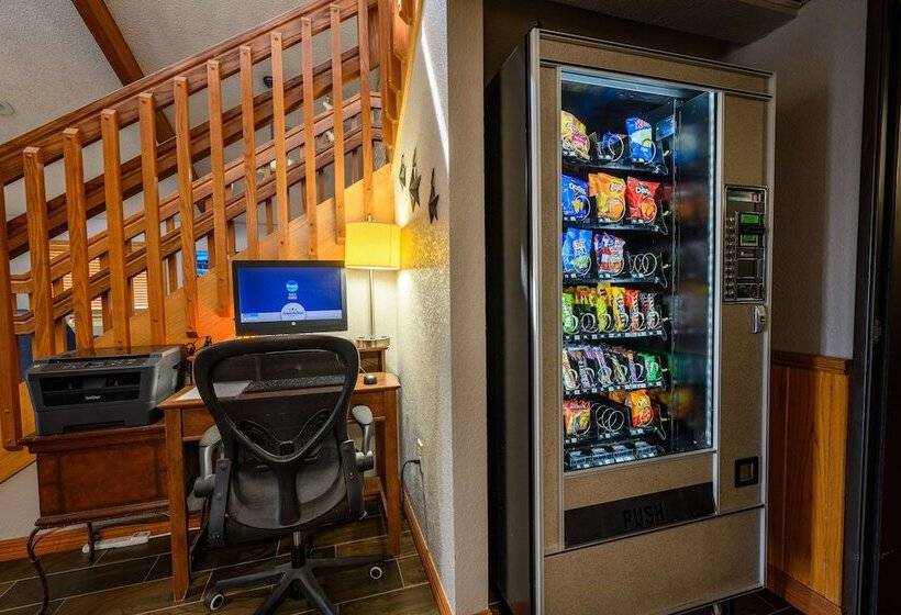 فندق Americinn By Wyndham Monroe