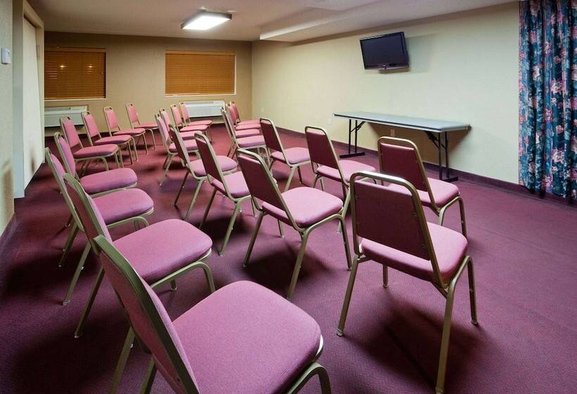 فندق Americinn By Wyndham Monroe