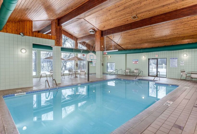 فندق Americinn By Wyndham New Richmond