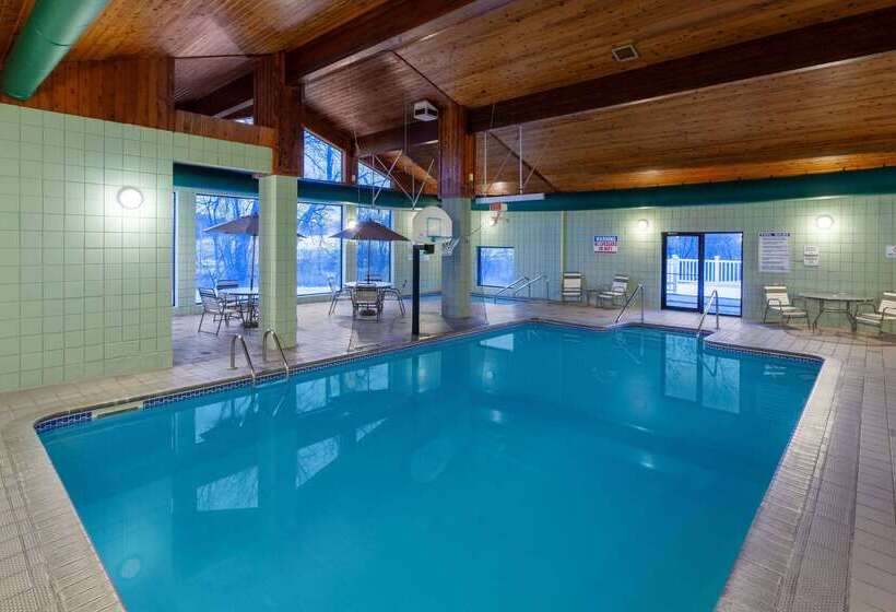 فندق Americinn By Wyndham New Richmond