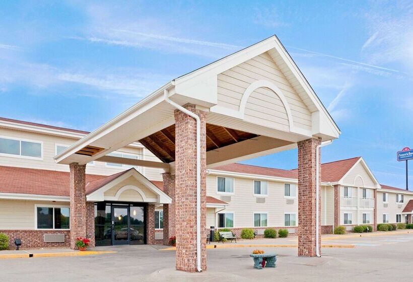 ホテル Americinn By Wyndham Oscoda Near Ausable River