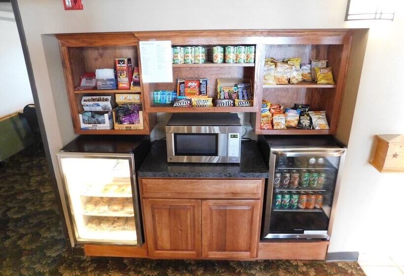 ホテル Americinn By Wyndham Oscoda Near Ausable River