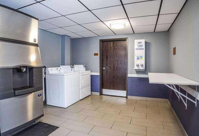 فندق Americinn By Wyndham Plover Stevens Point