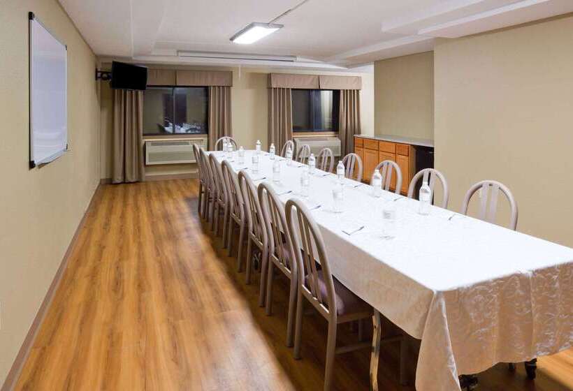 فندق Americinn By Wyndham Plover Stevens Point