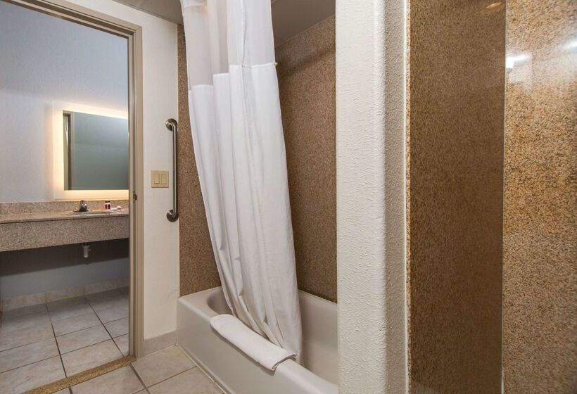 בית מלון כפרי Americinn By Wyndham Rapid City