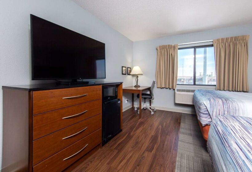 בית מלון כפרי Americinn By Wyndham Rapid City