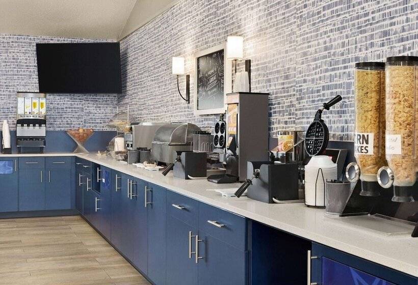 בית מלון כפרי Americinn By Wyndham Rapid City