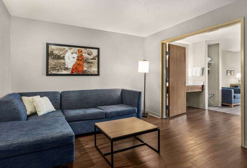 בית מלון כפרי Americinn By Wyndham Rapid City