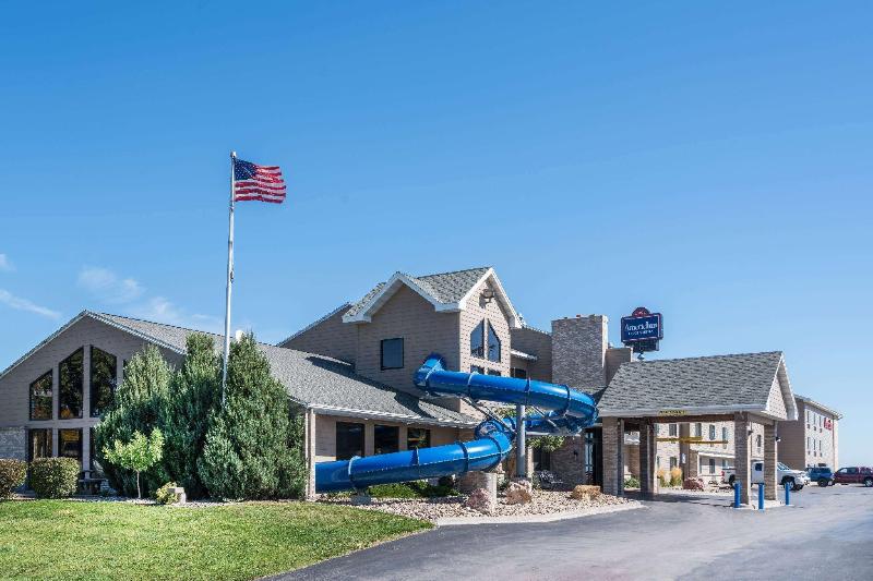 בית מלון כפרי Americinn By Wyndham Rapid City