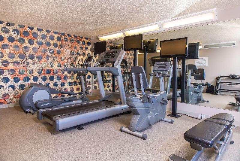 בית מלון כפרי Americinn By Wyndham Rapid City