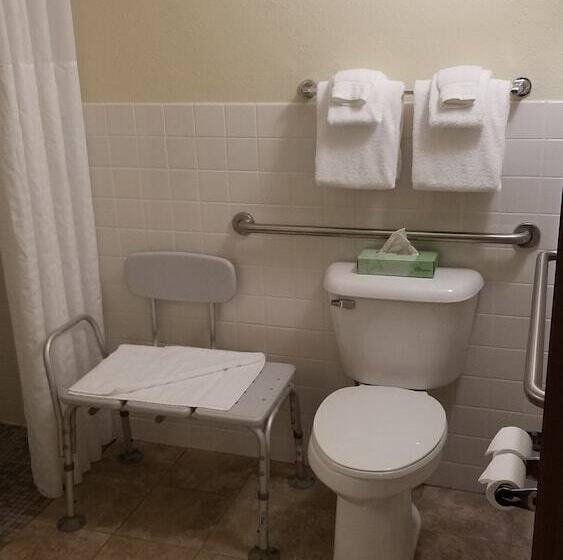 فندق Americinn By Wyndham Rhinelander