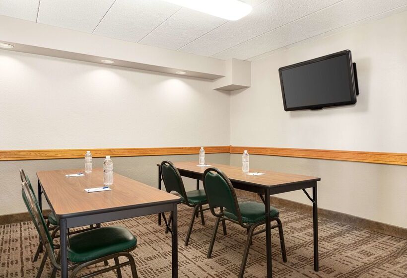 فندق Americinn By Wyndham Roseau