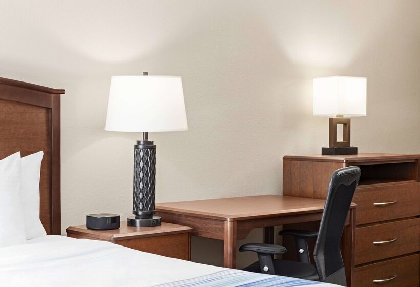 فندق Americinn By Wyndham Roseau