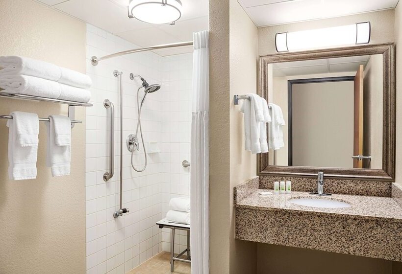 فندق Americinn By Wyndham Roseau