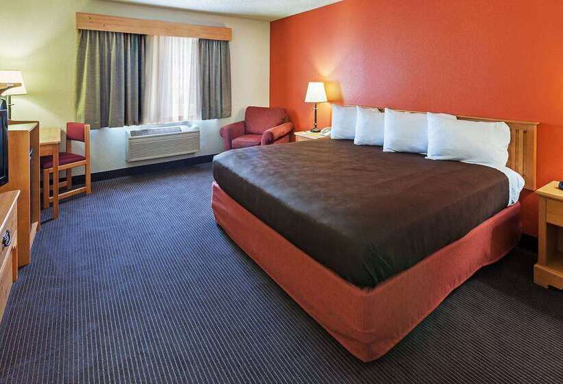 Отель Americinn By Wyndham Sturgeon Bay