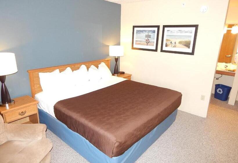 Отель Americinn By Wyndham Sturgeon Bay