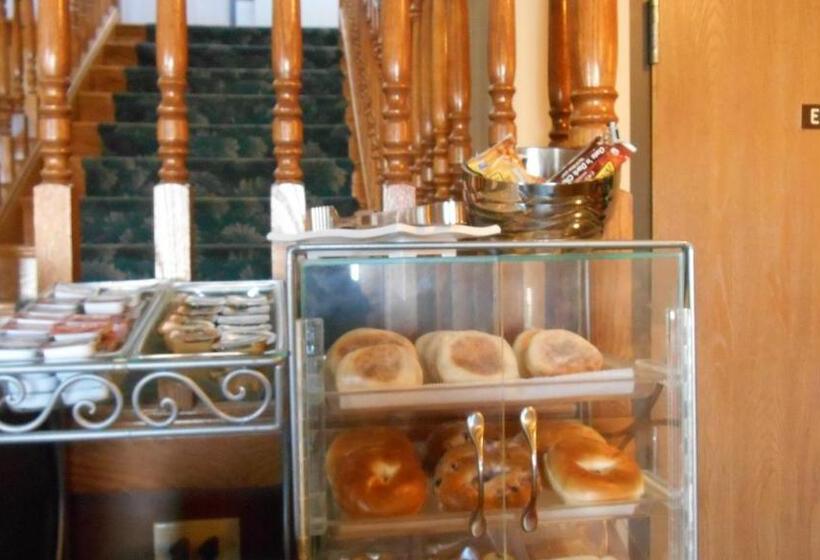 Отель Americinn By Wyndham Sturgeon Bay