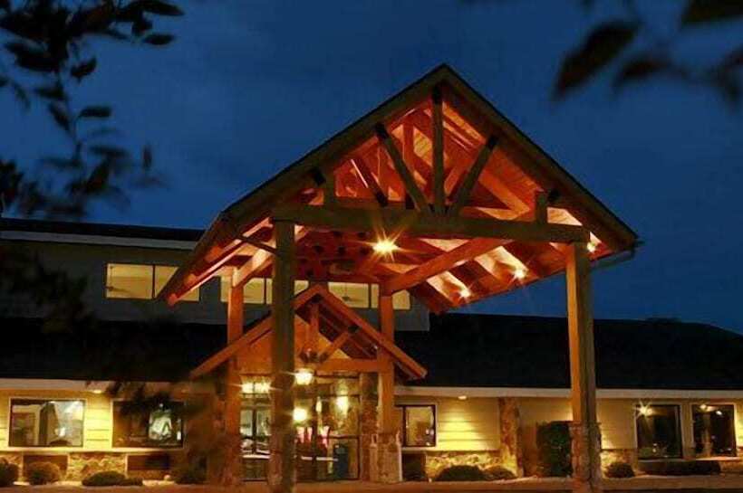 Отель Americinn By Wyndham Sturgeon Bay