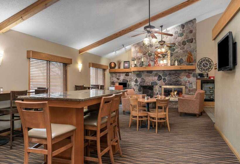 فندق Americinn By Wyndham Worthington