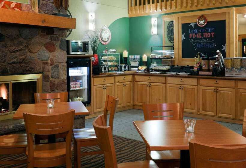 فندق Americinn By Wyndham Worthington