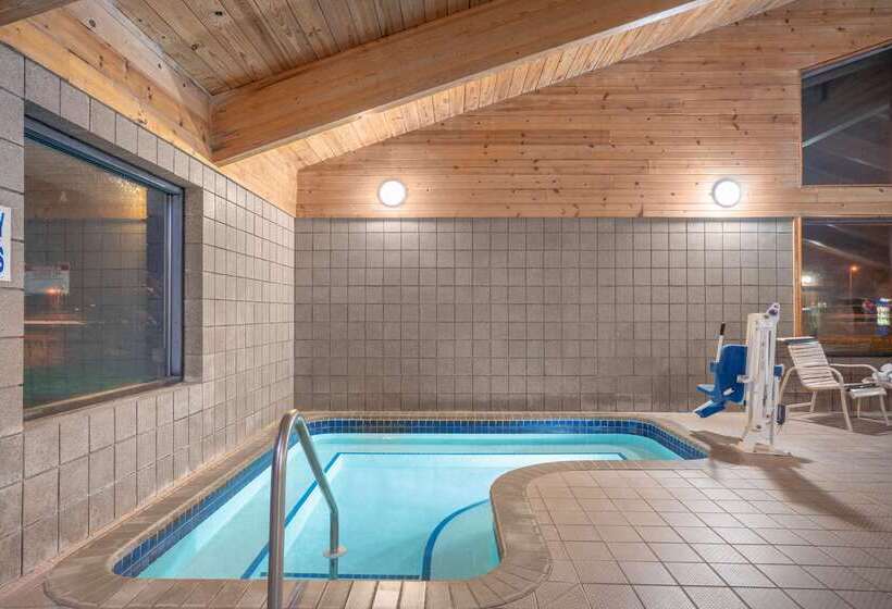 فندق Baymont By Wyndham Lakeville