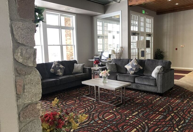 فندق Hometown Inn And Suites Belle Plaine