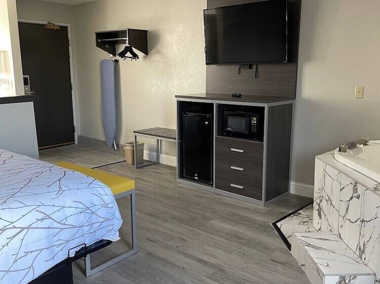 فندق Hometown Inn And Suites Belle Plaine