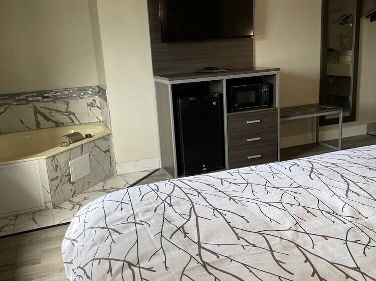 فندق Hometown Inn And Suites Belle Plaine